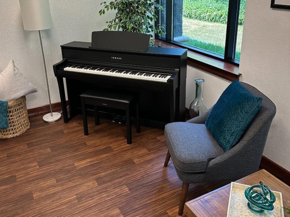 Chi tiết đàn YAMAHA CLP-775 B - Hình 4